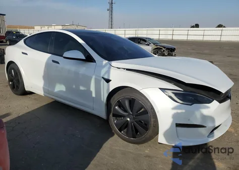 2022 Tesla Model S z USA, uszkodzony, nr VIN 5YJSA1E58NF483388